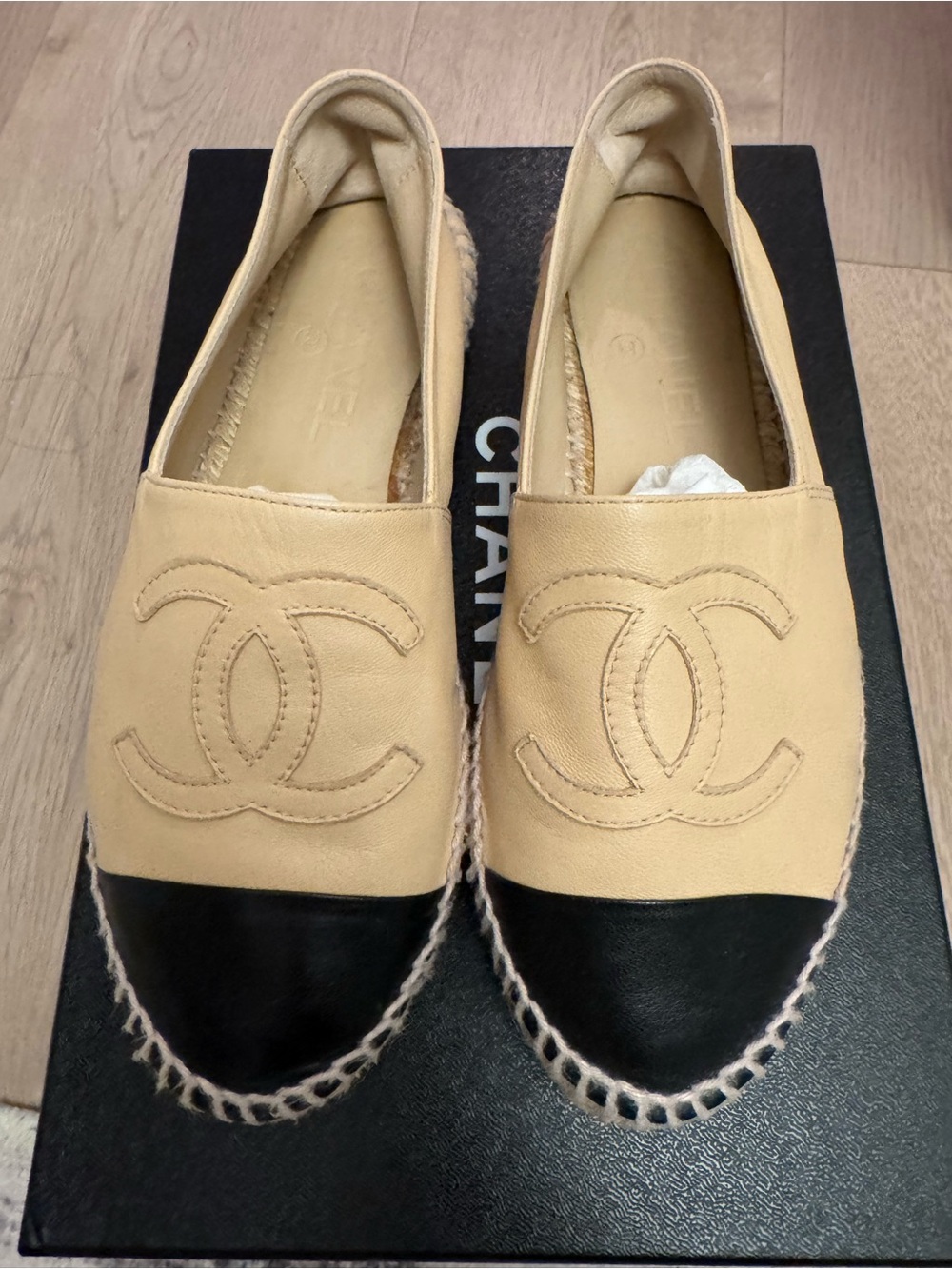 CHANEL Beige Leather Espadrille Flats with Black Cap Toe